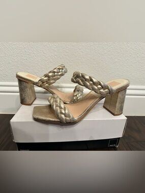Dolce Vita Paily Sandals - Gold-10